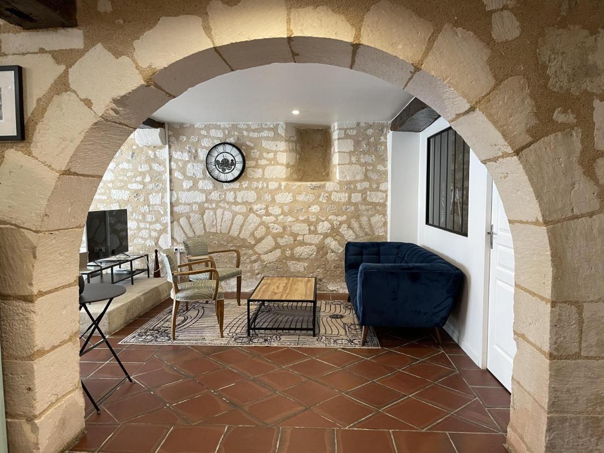 Le Pigeonnier Centre Historique Auxerre Apartment ภายนอก รูปภาพ