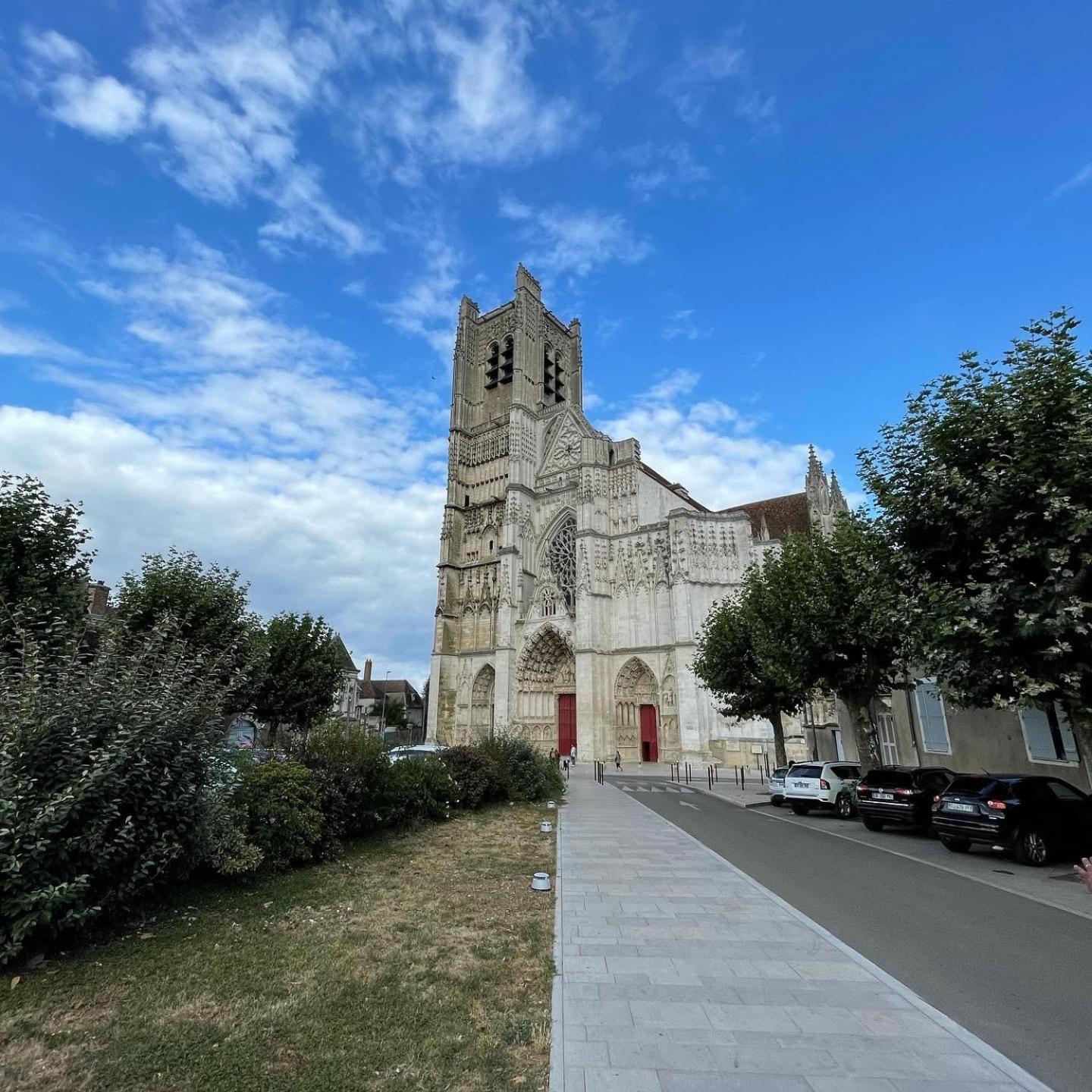 Le Pigeonnier Centre Historique Auxerre Apartment ภายนอก รูปภาพ